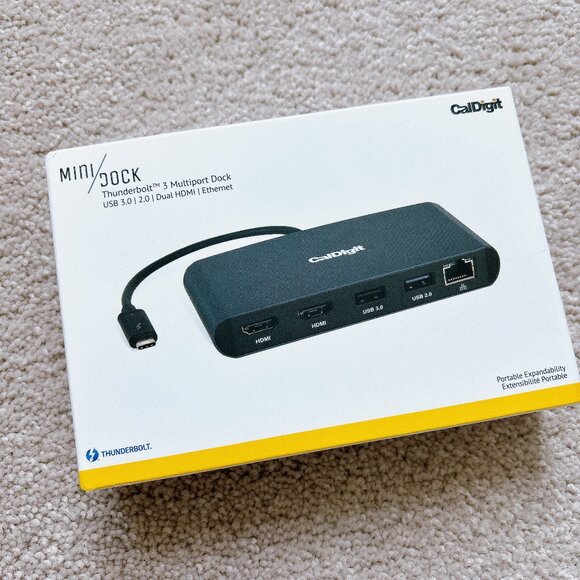 BRAND NEW WITH BOX MINI DOCK - Picture 7 of 7